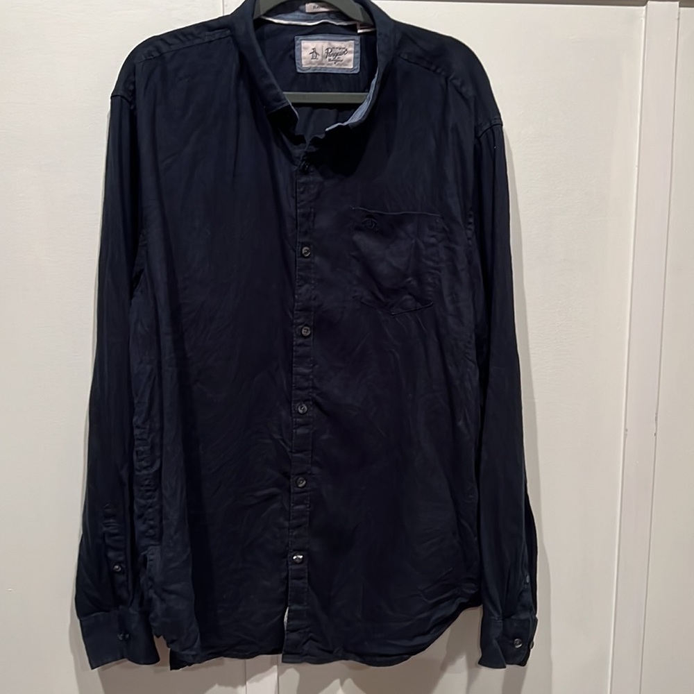 100% Linen Navy Penguin button down shirt.